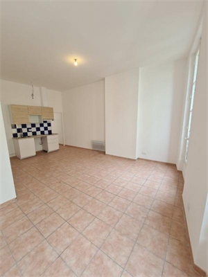 t2 à la vente -   13001  MARSEILLE 1ER ARRONDISSEMENT, surface 38 m2 vente t2 - UBI472292255